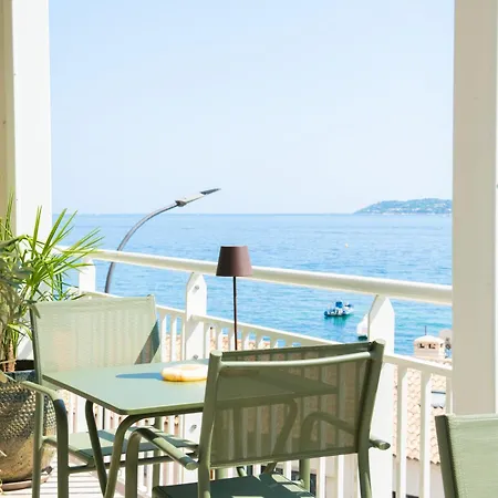 De Luxe Avec Vue Apartment
