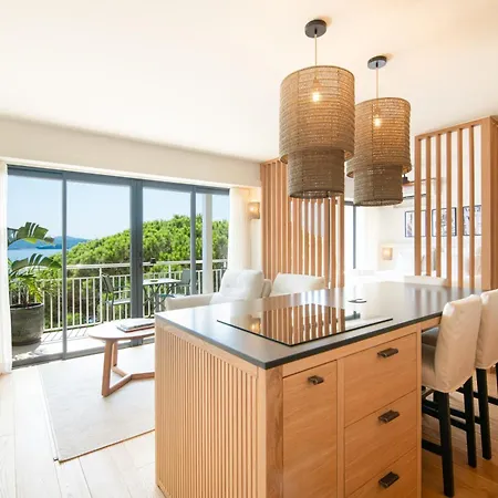 De Luxe Avec Vue Apartment *